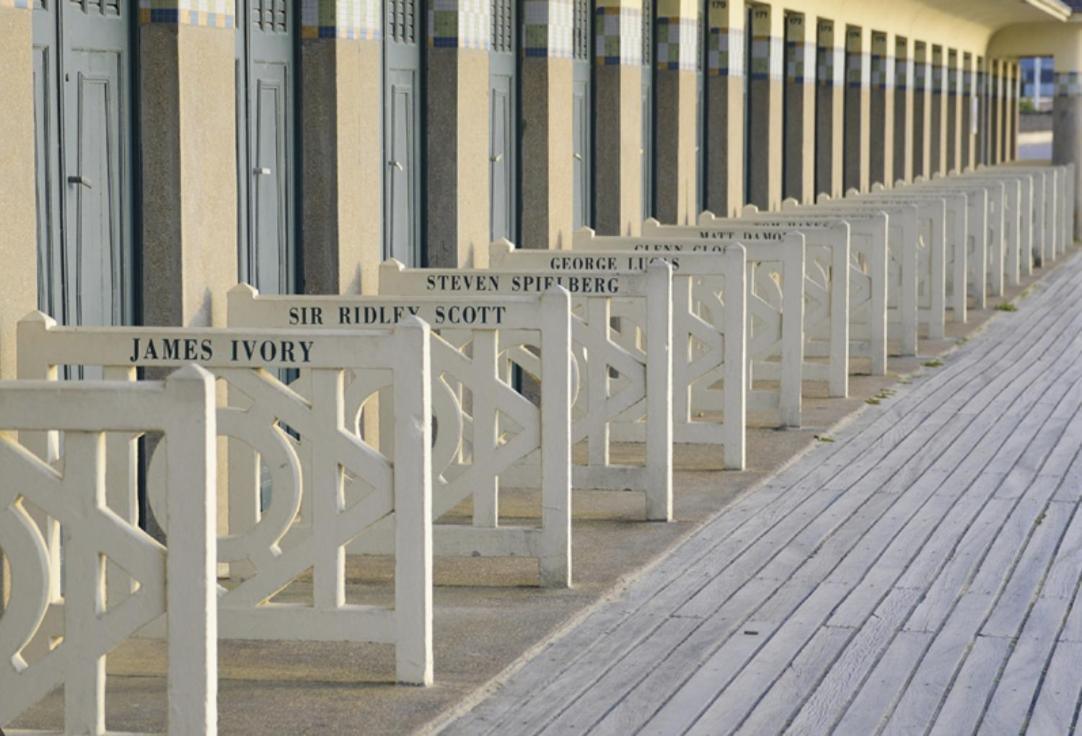 Grand Studio Hyper Centre Avec Balcon Tout Refait Mars 2025 Deauville Kültér fotó